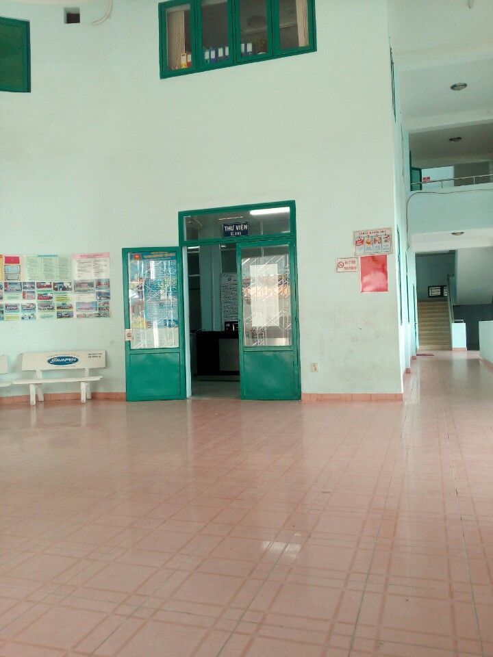 Trường Trung Cấp Kinh Tế - Kỹ Thuật Nguyễn Hữu Cảnh